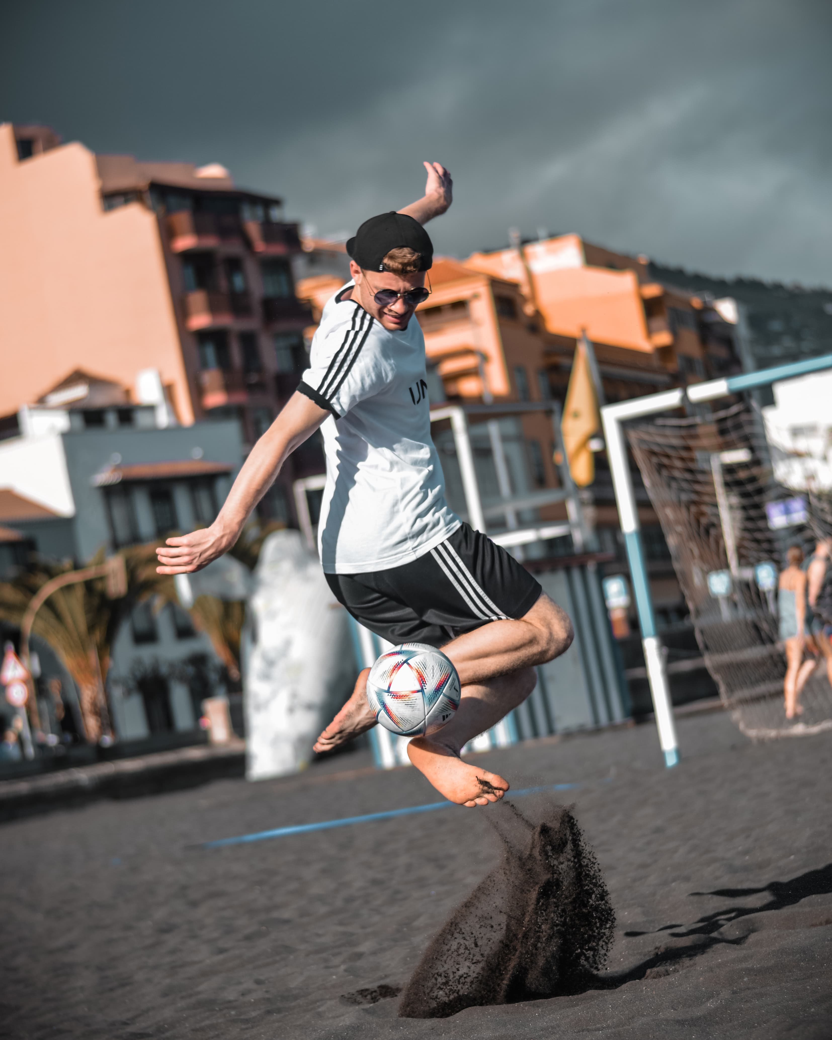 Kevin, Football-Freestyler aus Kommodore-Johnsen-Boulevard 20, 28217 Bremen, Germany